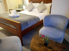 Inn By The Sea, Portsmouth - EN SUITE Rooms with or without Sea View